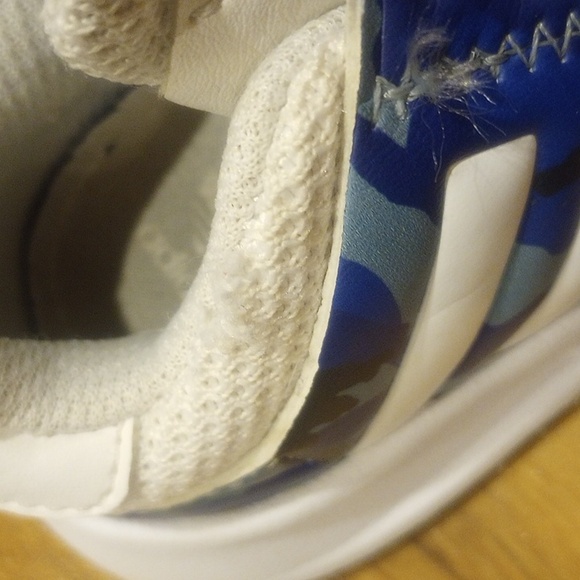 Adidas Sneakers. Size 9C. - Picture 5 of 6